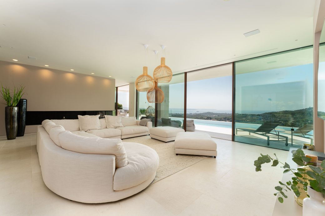 Exklusive Luxus-Villa mit vielen Extras – Immobilie des Monats Juni 2023
