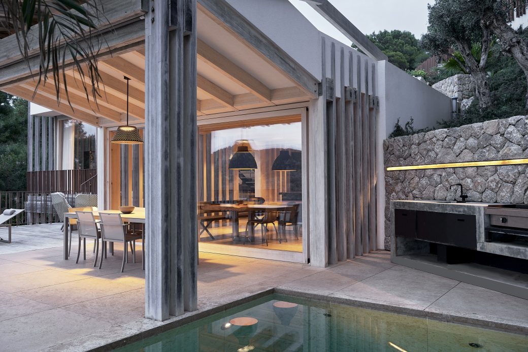 Luxusvilla im Bali-Style – Immobilie des Monats März
